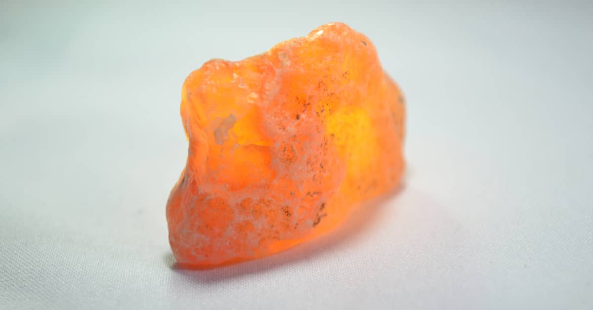 unpolished-carnelian-stone